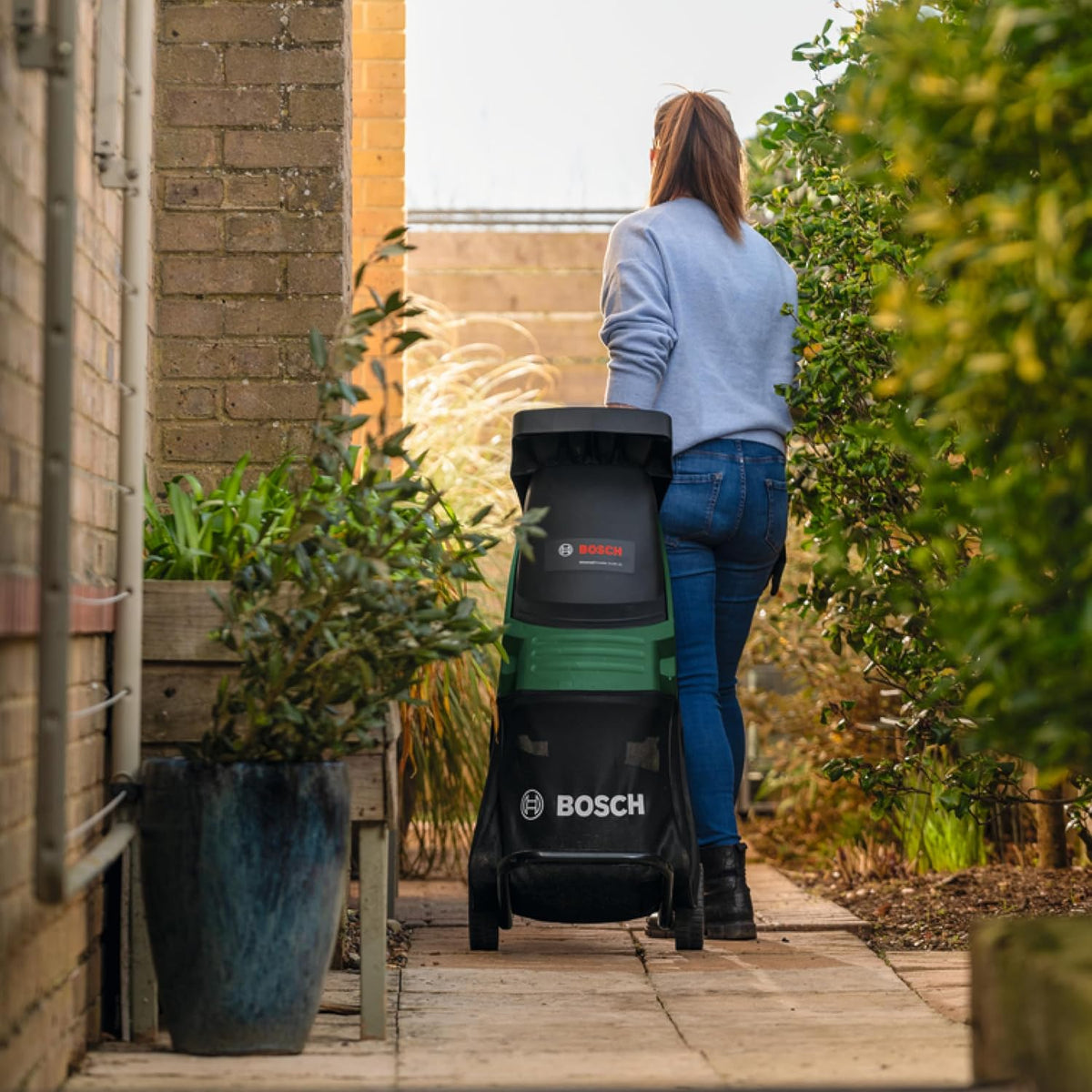 Bosch AXT Rapid 2200 Garden Shredder, 2200 W
