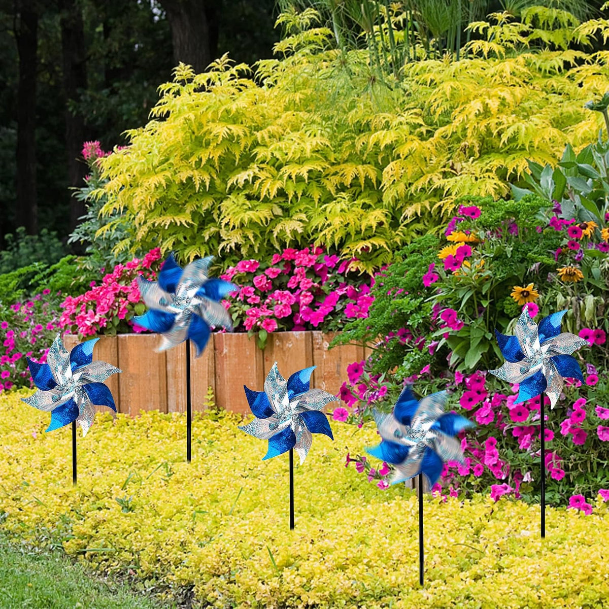 Hausse Reflective Pinwheels with Stakes, 10 Pack